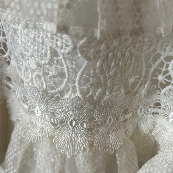 *Alexis White Lace Mini Skirt - Picture 7 of 13